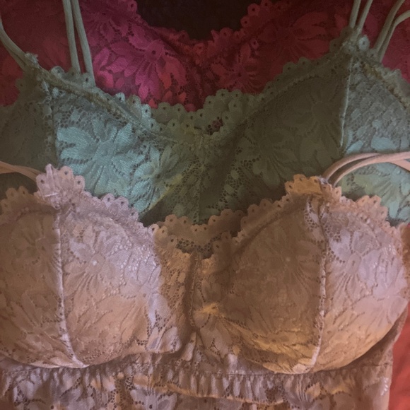 Lace Bralettes set of 4 different colors XL - Picture 3 of 5
